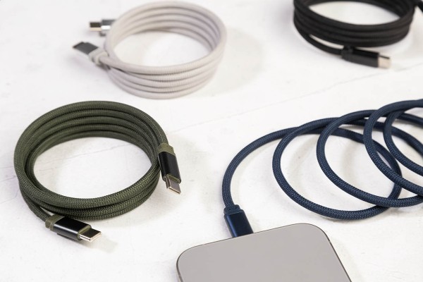 Magsle cablu USB-C magnetic de 60 W  argintiu